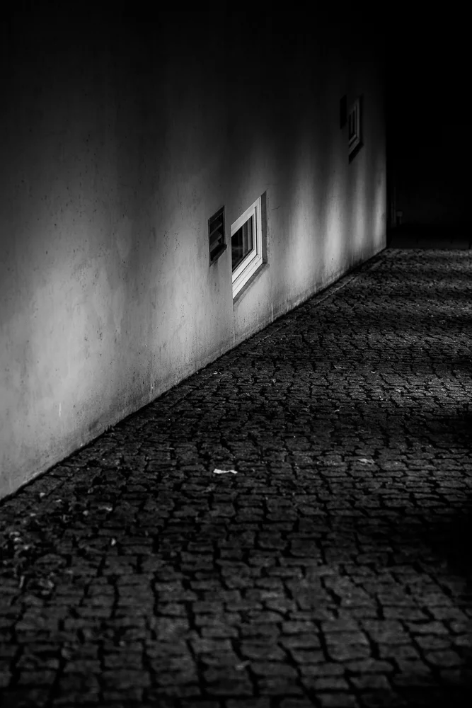 Windows in the night. Photograph by Adelina Persa.